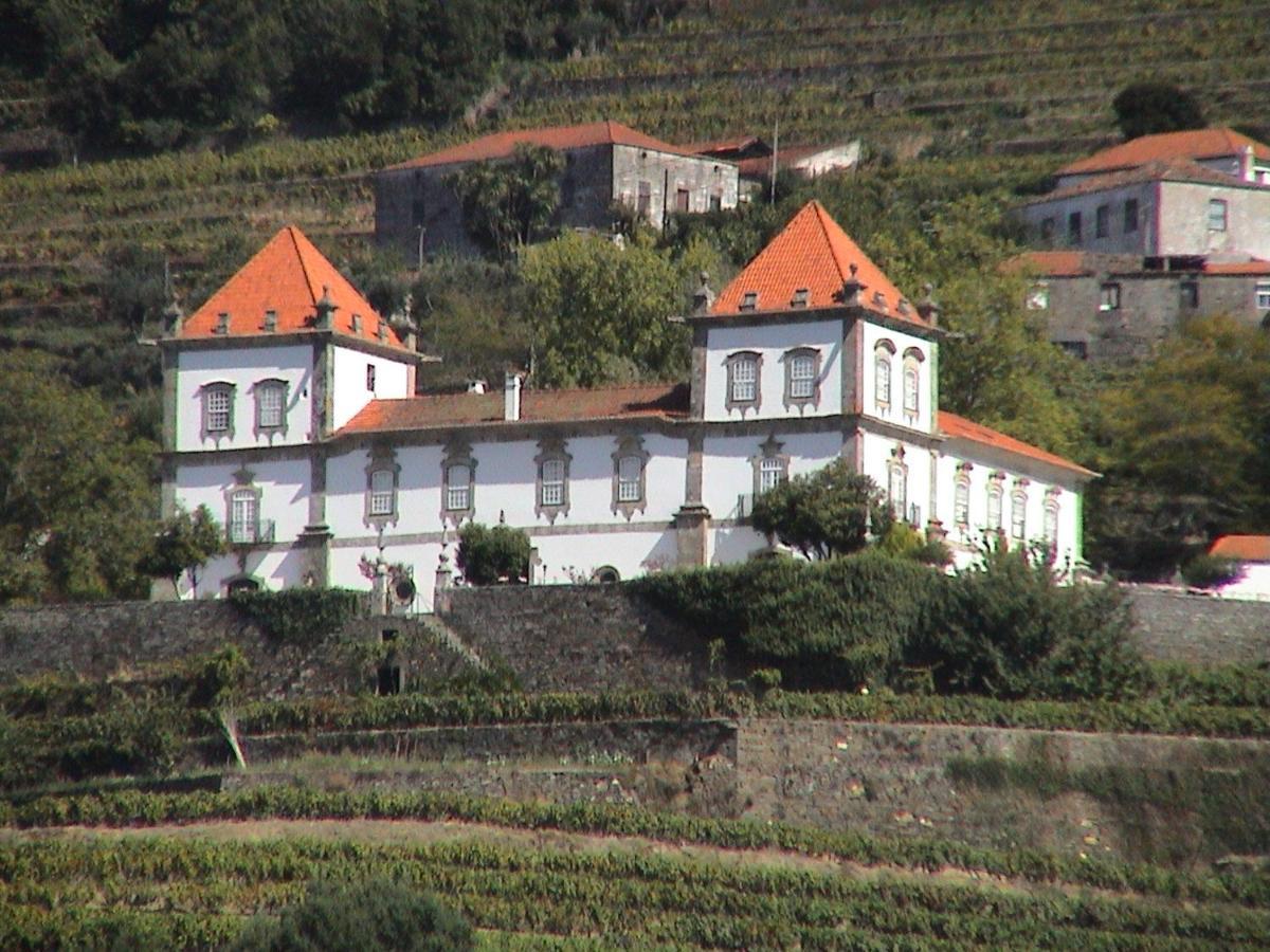Casa Das Torres De Oliveira Mesao Frio Bagian luar foto