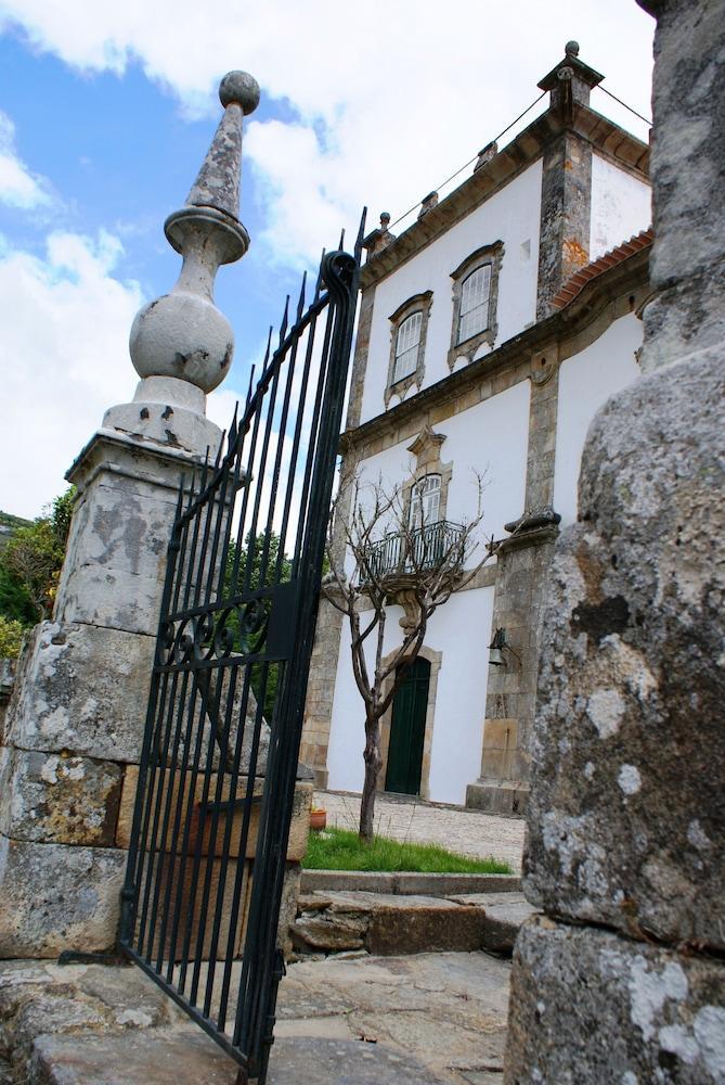 Casa Das Torres De Oliveira Mesao Frio Bagian luar foto